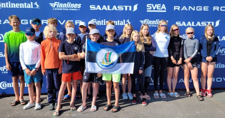 A junior sailing team in group photo