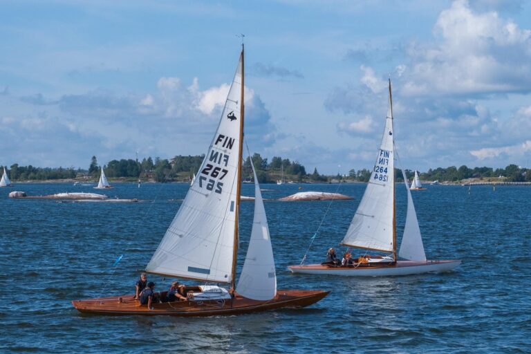 På tävling med den gamla damen